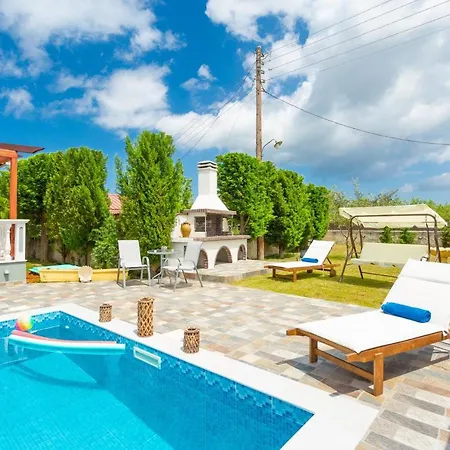 Mansion Sarakinádhon
